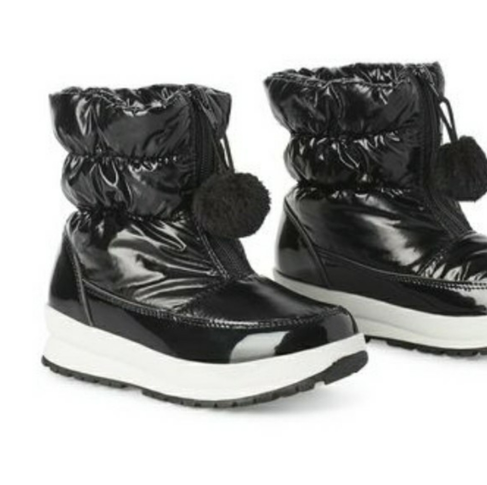 NWT Girls Sneaker Pompom Boots